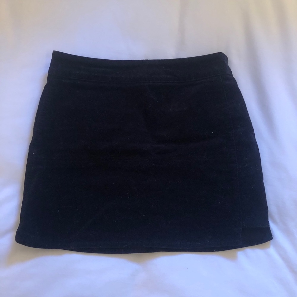 Forever 21 suede black skirt